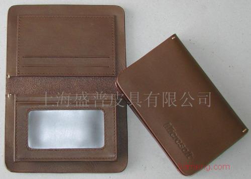 盛普皮具 以視覺美學塑造品牌形象，從產(chǎn)品到店鋪的全方位匠心呈現(xiàn)